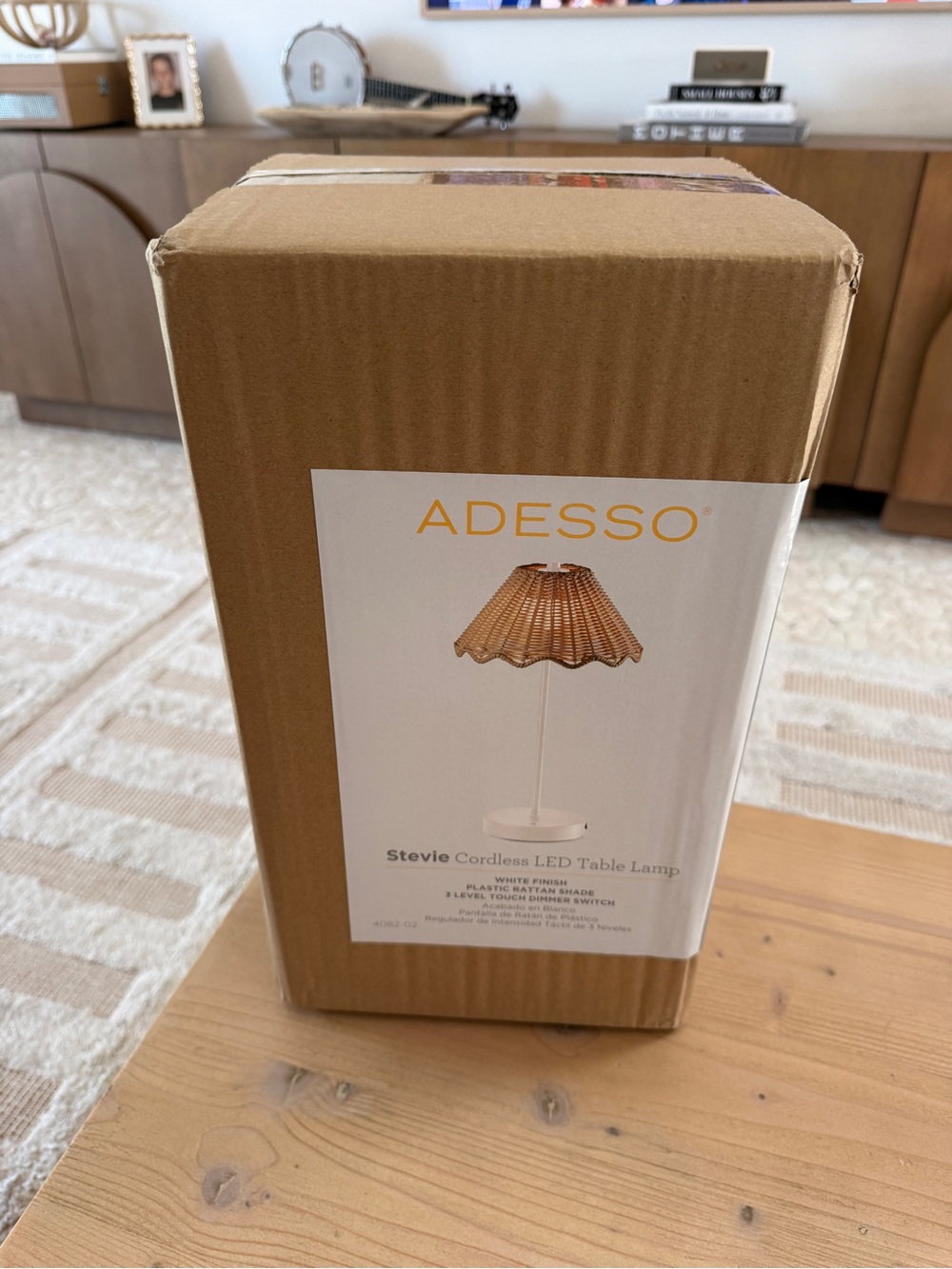 New Natural Rattan touch Table Lamp with White Base - Rustic Woven Shade - Picture 6 of 6